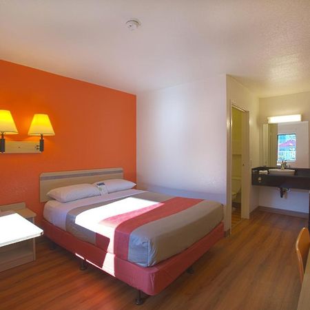 North Charleston Lodge ภายนอก รูปภาพ